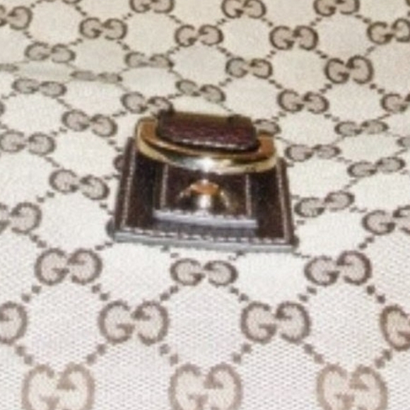 Gucci Abbey Medium Hobo - Picture 16 of 16